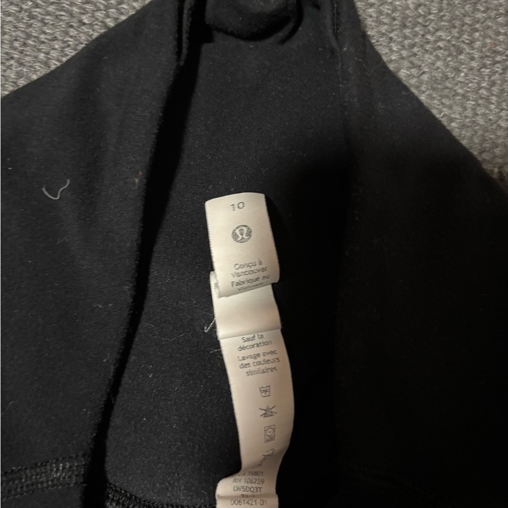Black Lululemon Athletic Top